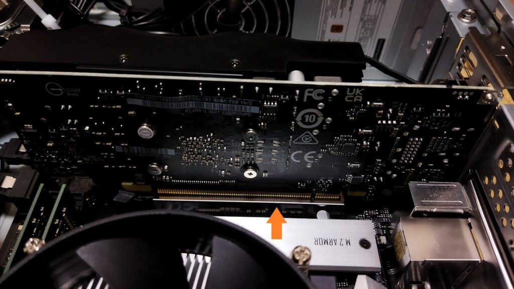 MSI GeForce GTX 1050 Ti 4GT LP 取付位置合わせ